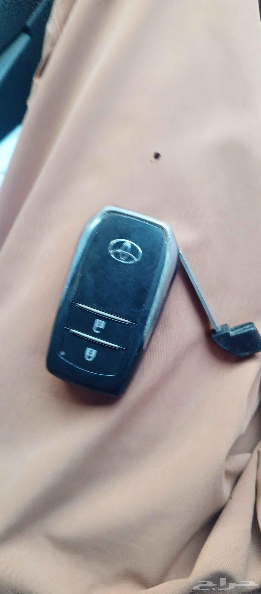 HiLux Remote64403649705090111