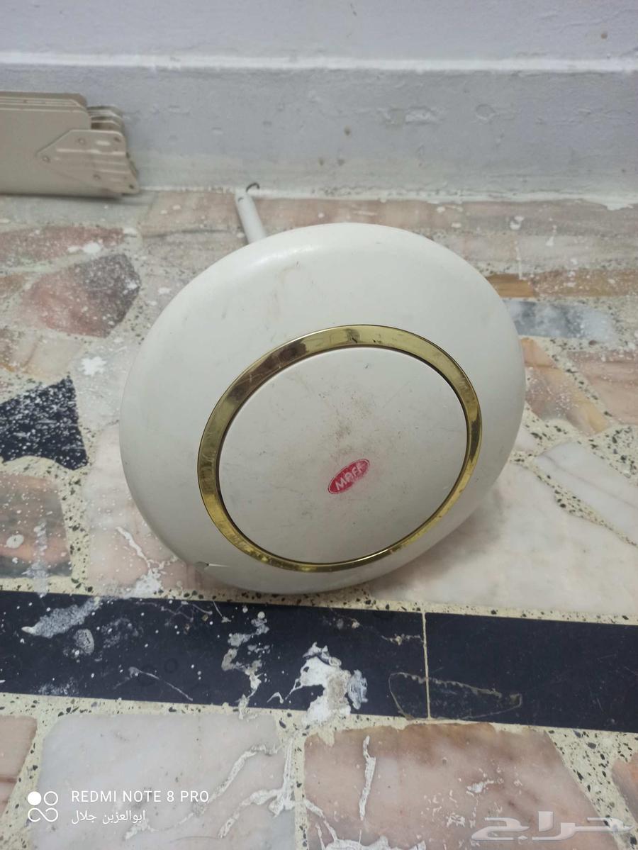 Two ceiling fans64215388230658112