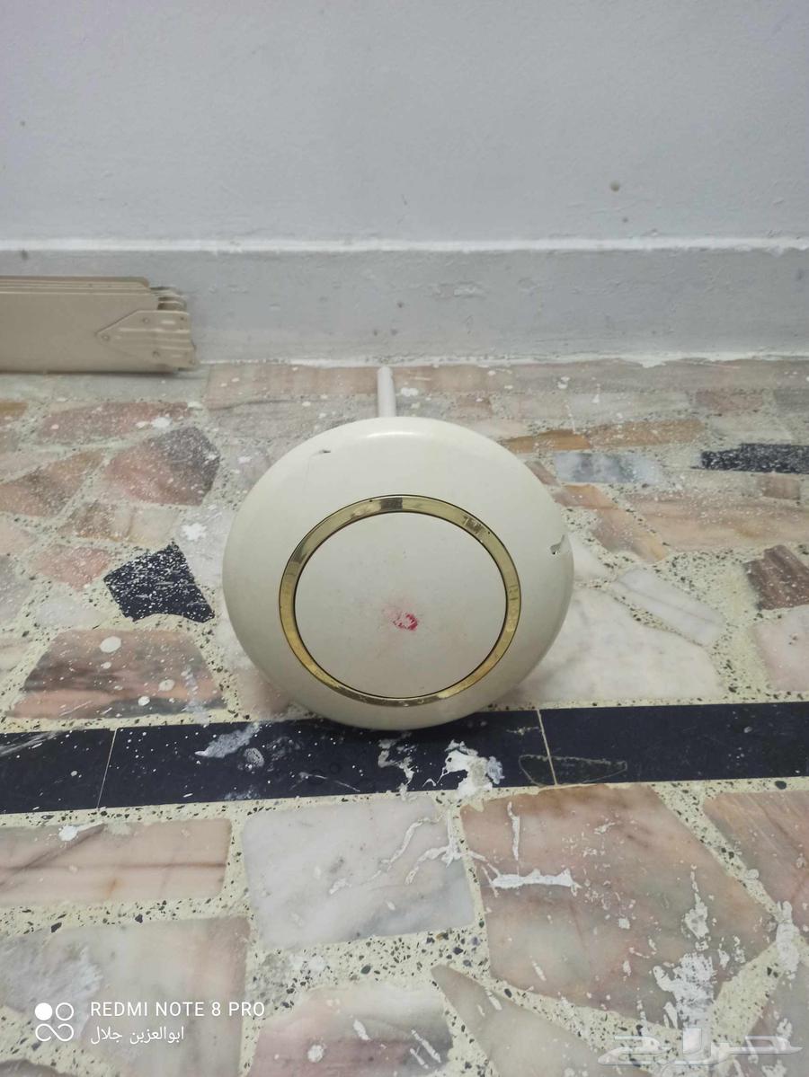 Two ceiling fans64215388230658114