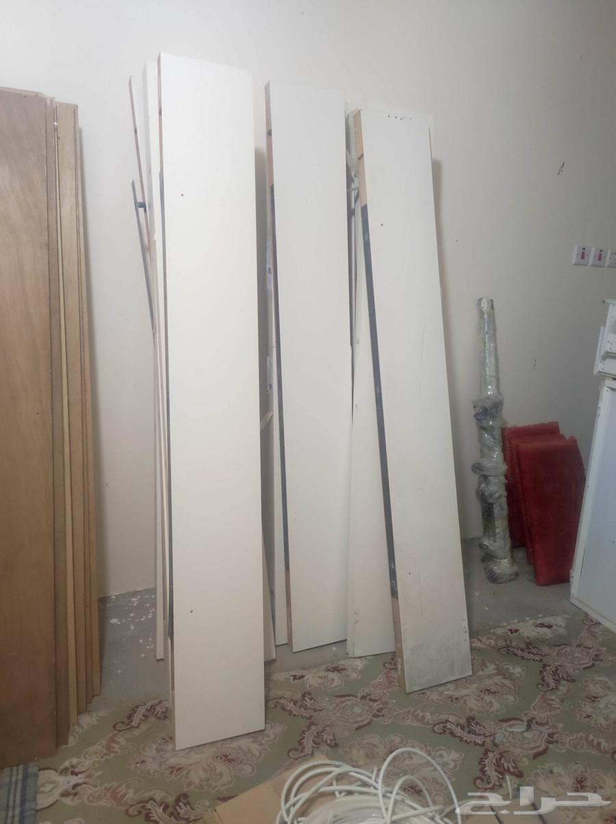 رفوف ايكيا مع قاعده مخفيه حجمين 1متر متر ونصف64226758122497110