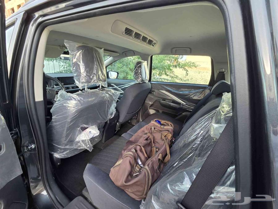 للتنازل متسوبيشي اكسباندر كروس 202464408035177857111