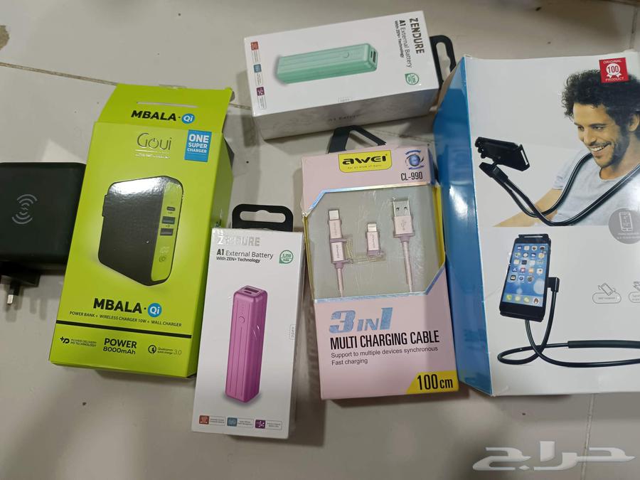 شواحن بطاريه مع فيش64211280223873110