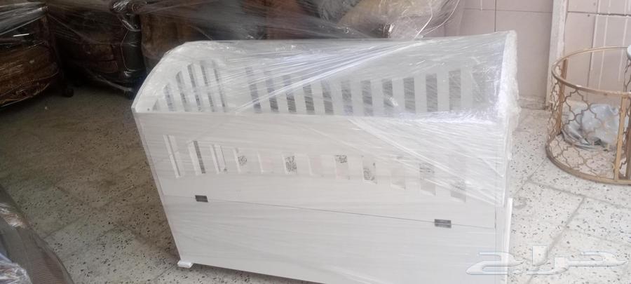 كنب اكلاسيكي مع سرير اطفال64222543730562111