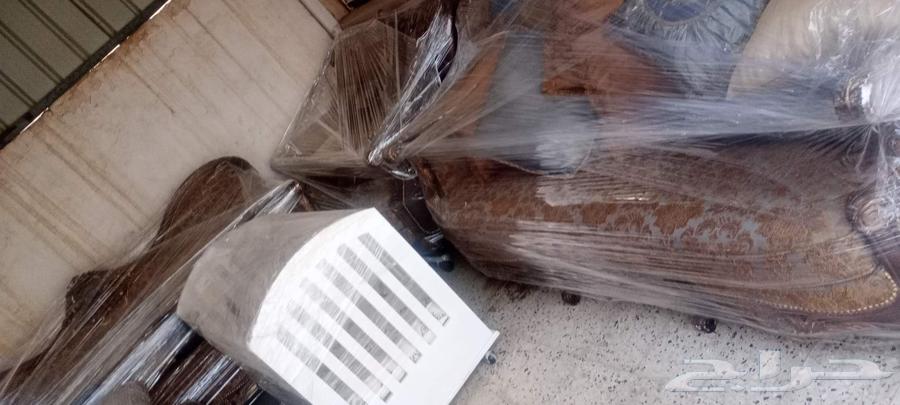 كنب اكلاسيكي مع سرير اطفال64222543730562110