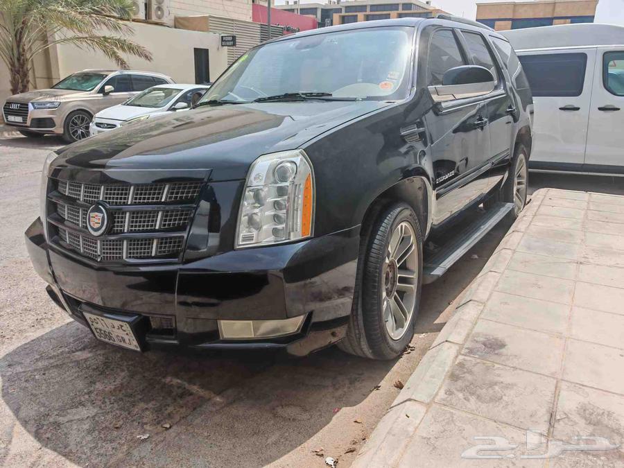 كاديلاك اسكاليد 201464402105795329110