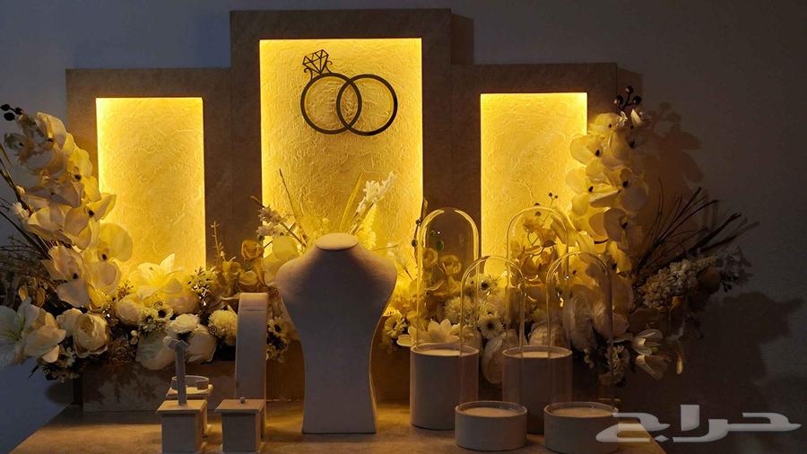 Queen Table - Grid View64231182117634110