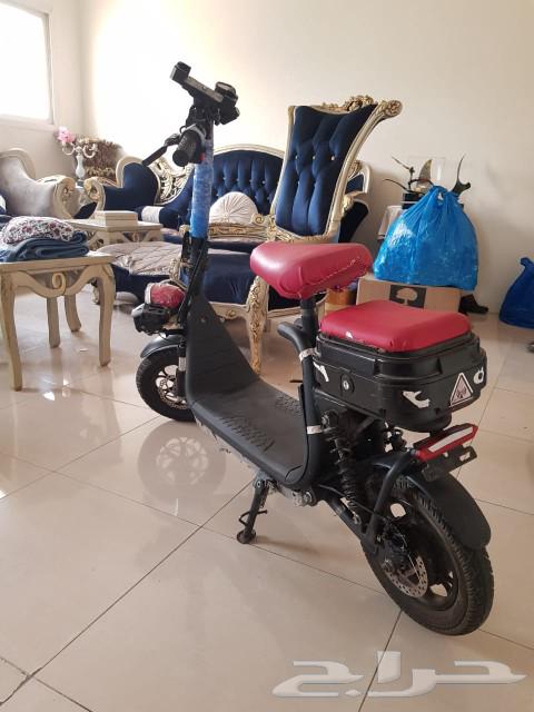 Scooter for sale in Jeddah, price 700, clean scooter with usage of 3 months64231652144387111