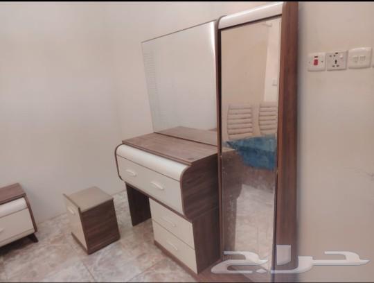 Disassembly and assembly of used and new furniture63616119649794112