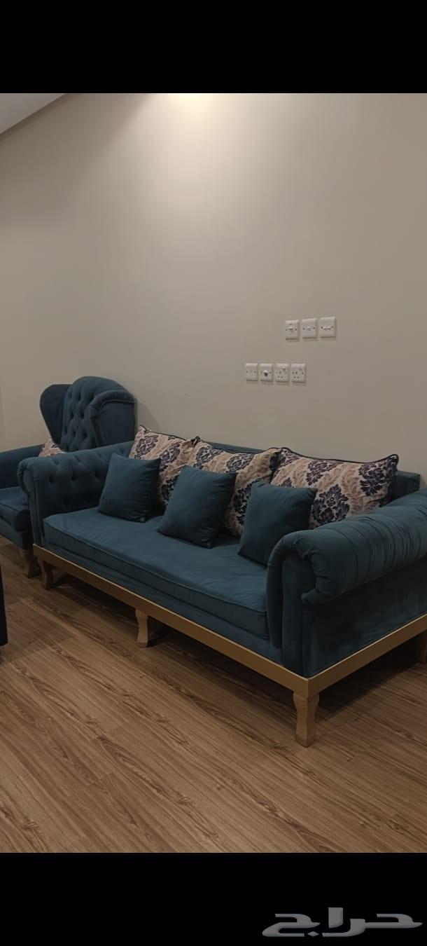 Used sofa and dining table64219641802115111