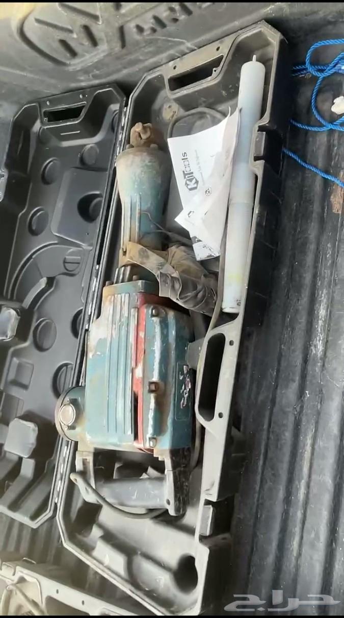 Hammer drill with all accessories, working condition64402692423299110