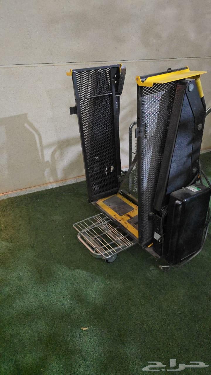 مصعد كهربائي للكراسي المتحركة64215640852225110