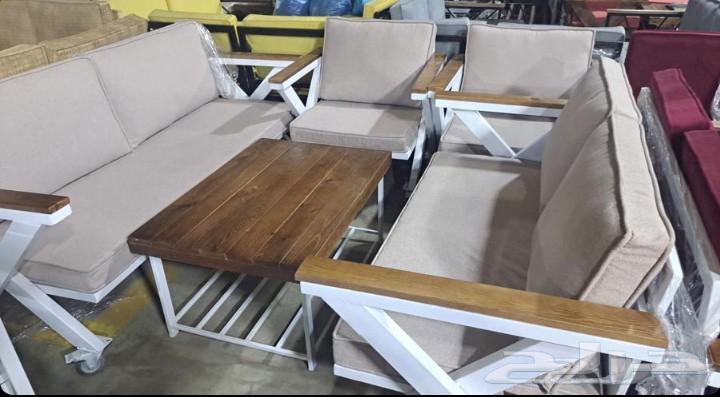 في كراسي خشب حديد كله وطني بلاستيك صيني توصيل جاهز فيه ابغى64231652029313113