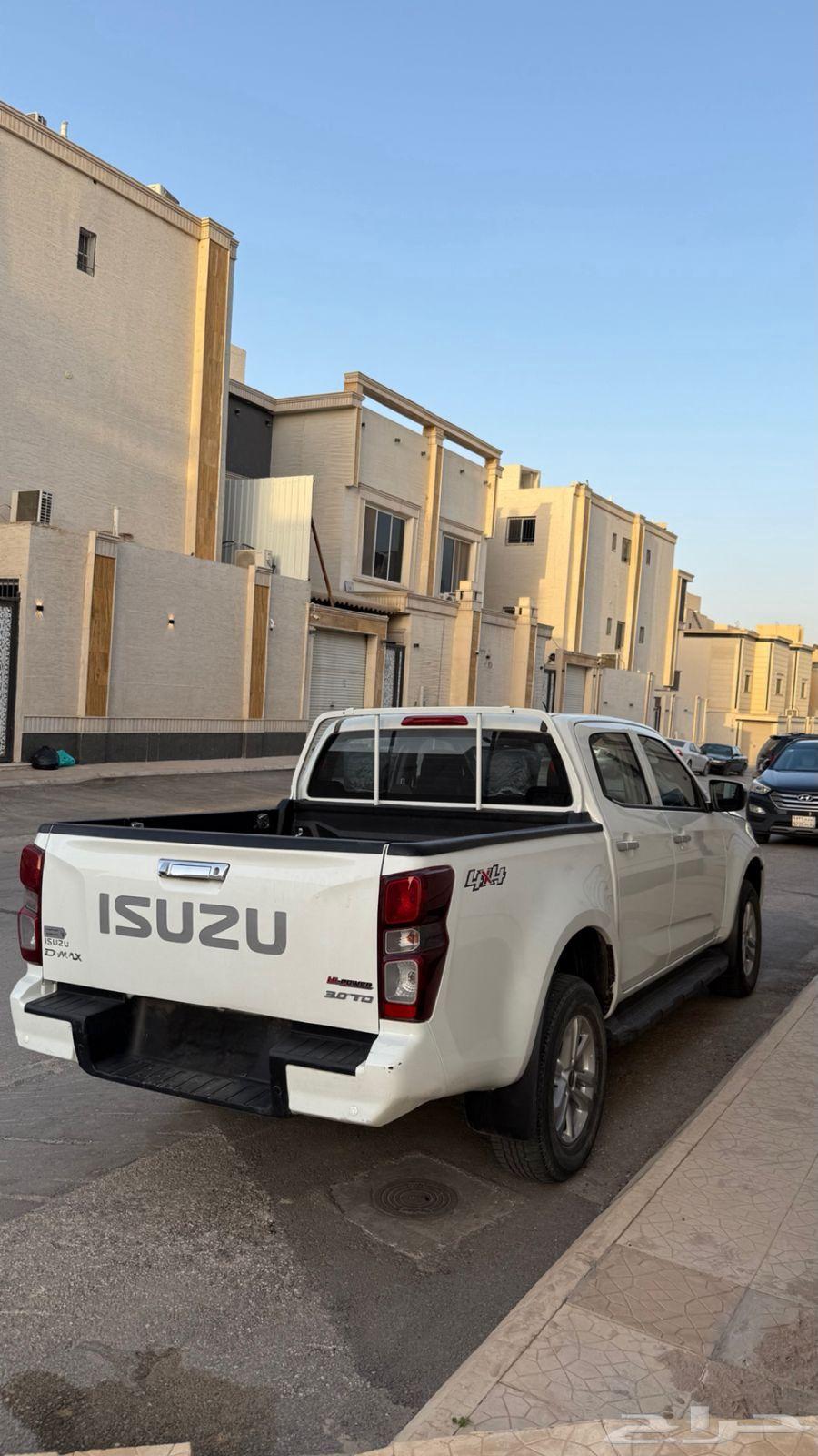 Isuzu D-Max 202364402900268289114