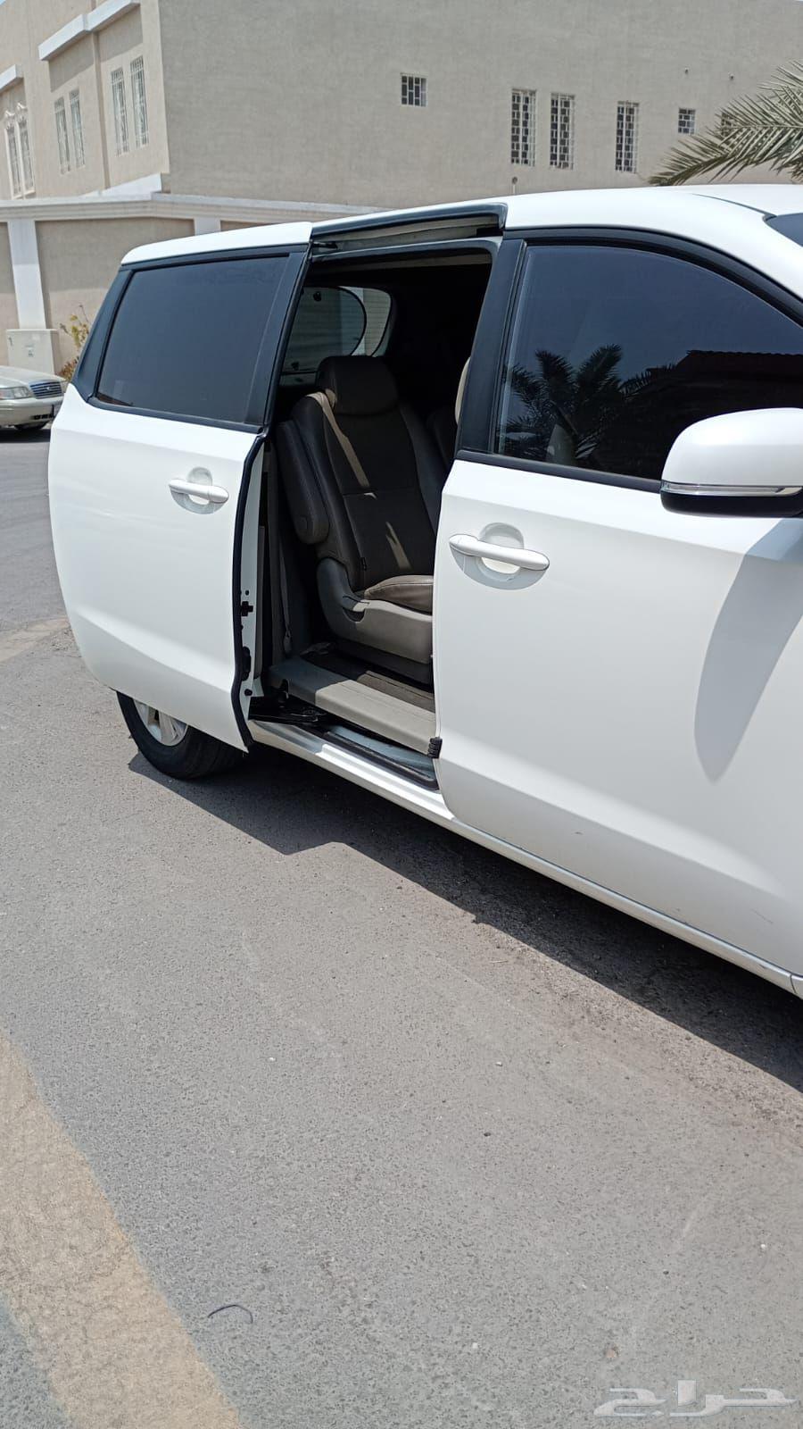 كرنفال 11راكب ديزل نظيف64382707542914110