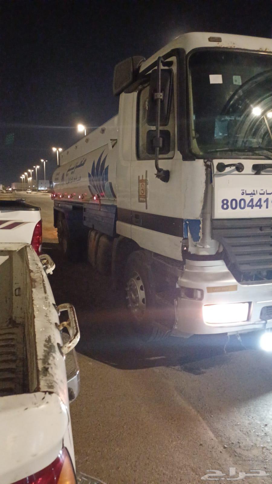 مرسيدس شاحنة عادي اكتورس اللون ابيض64407811109633112