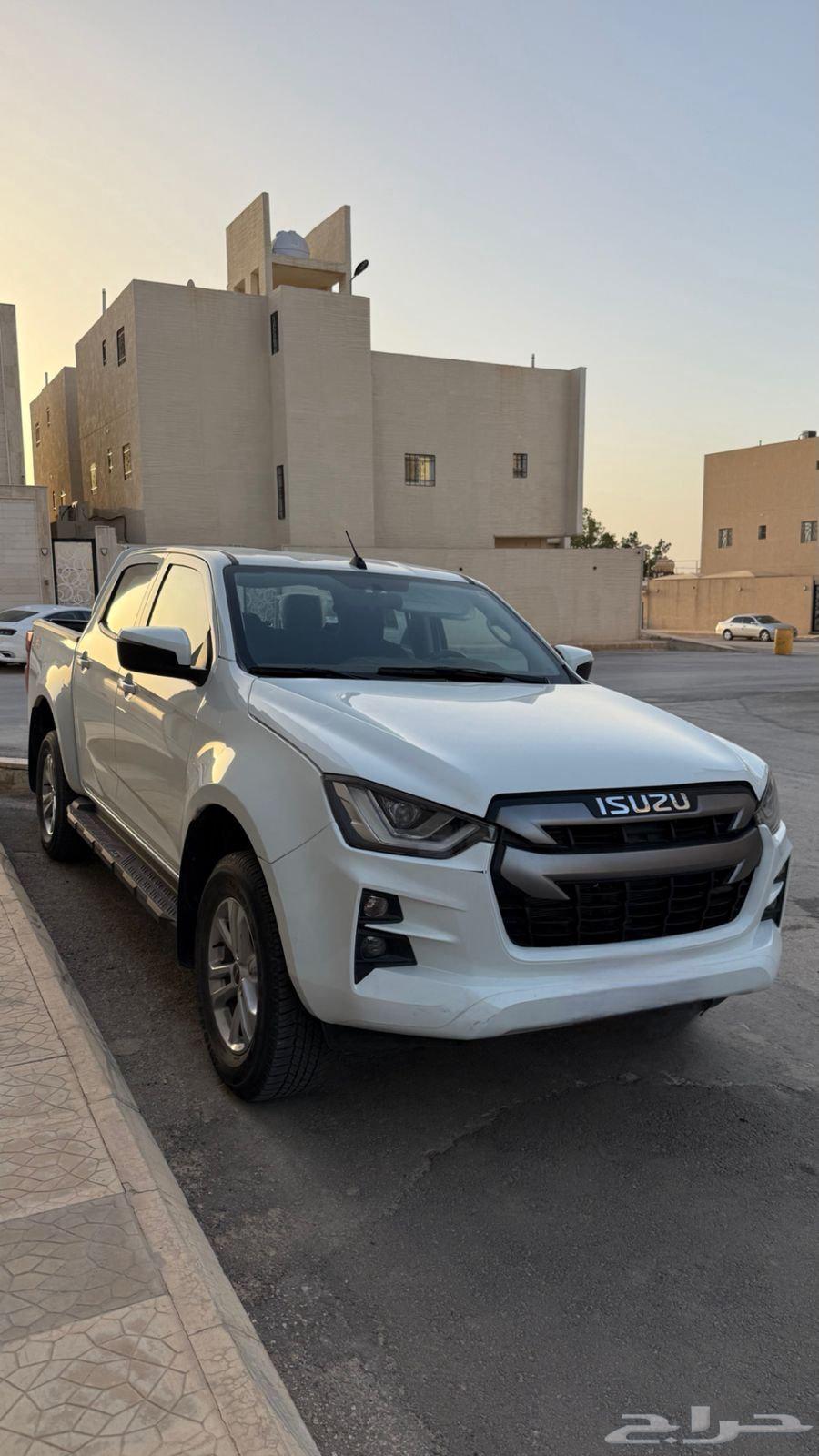 Isuzu D-Max 202364402900268289110