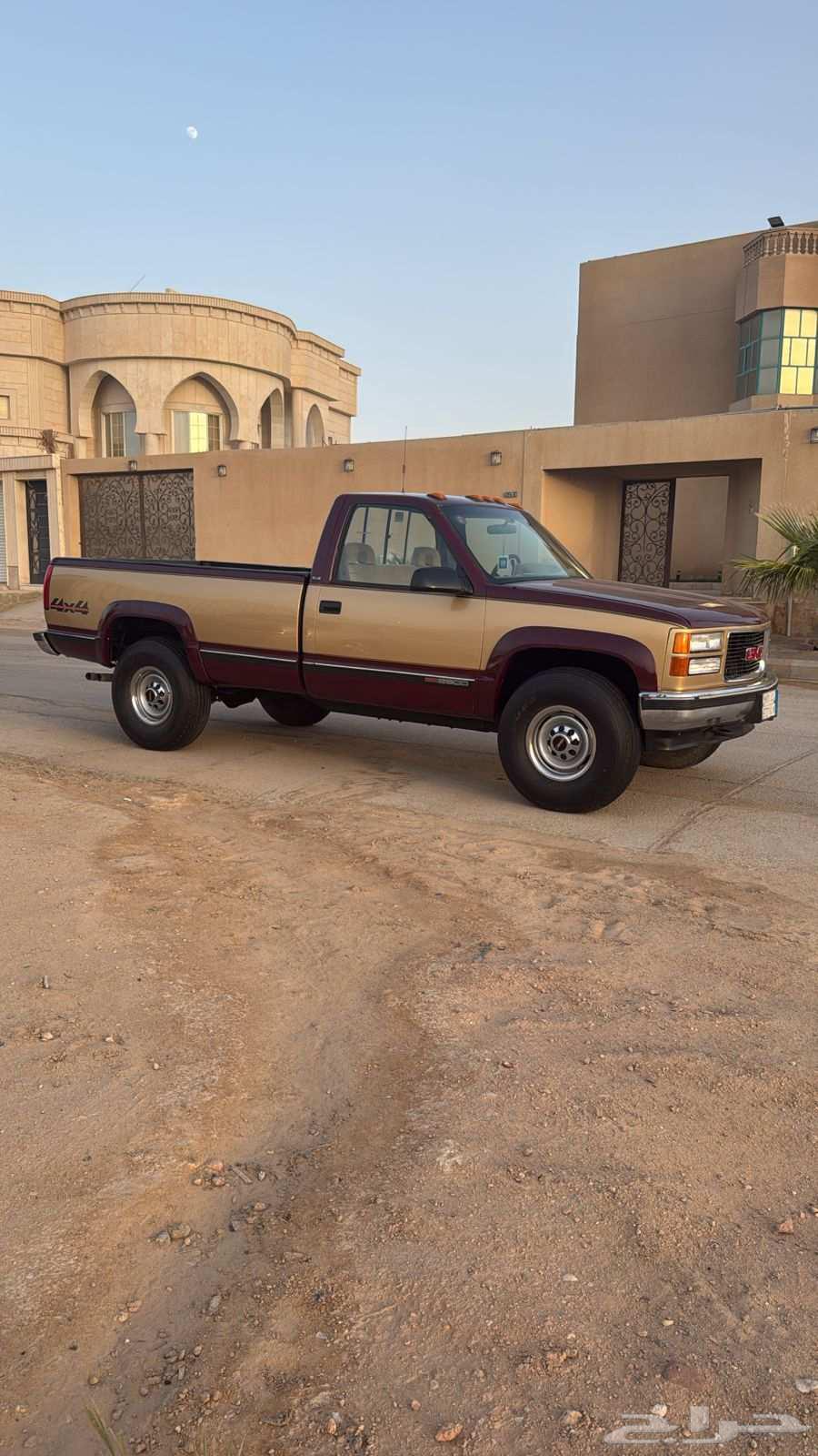 جمس وانيت 92 دبل ماشي 73 الف فقط64398743780866110