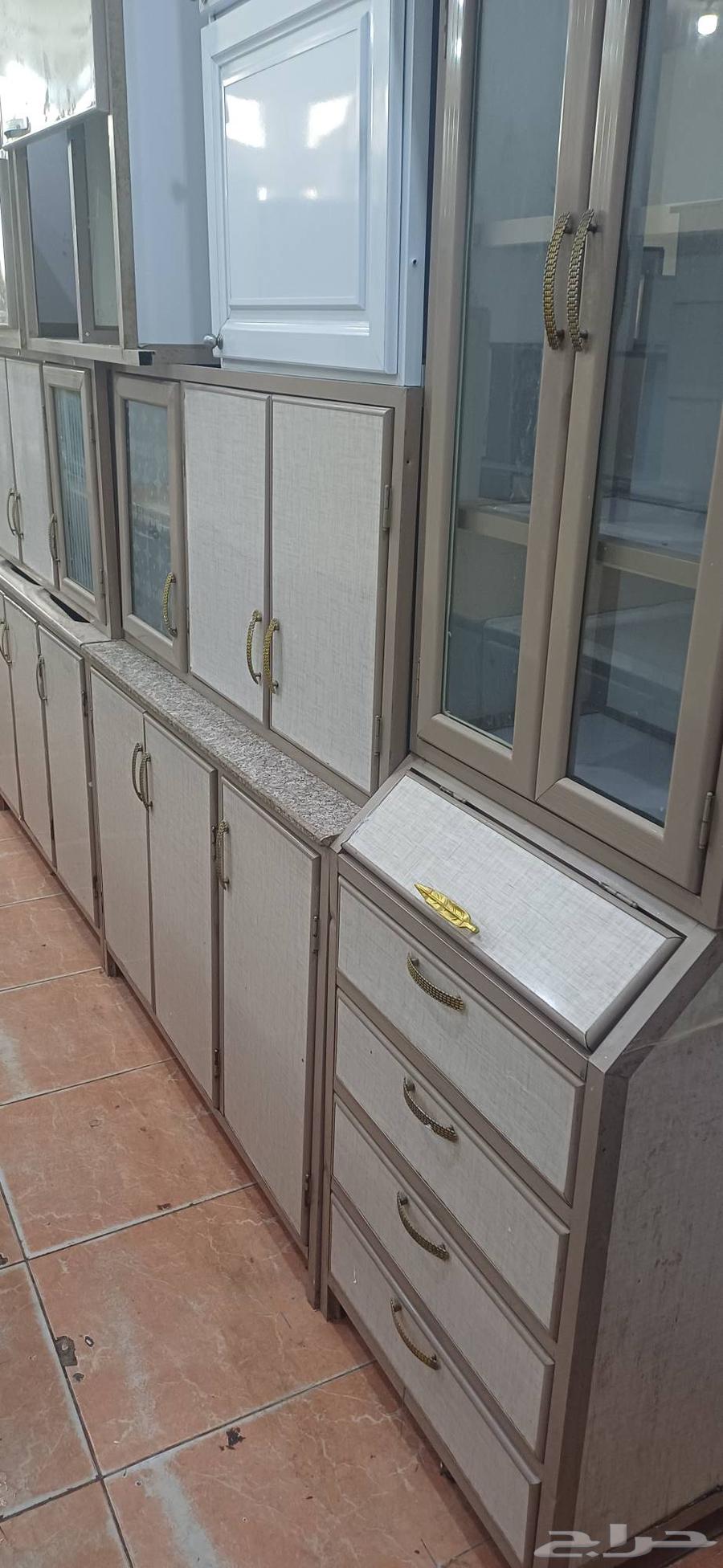 مطابخ مستخدمه بحال جيده64221719064193114