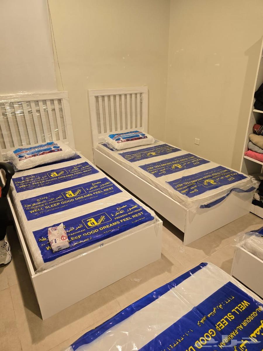 سرير خشب نفر واحد الون ابيض جديد64215640812419111