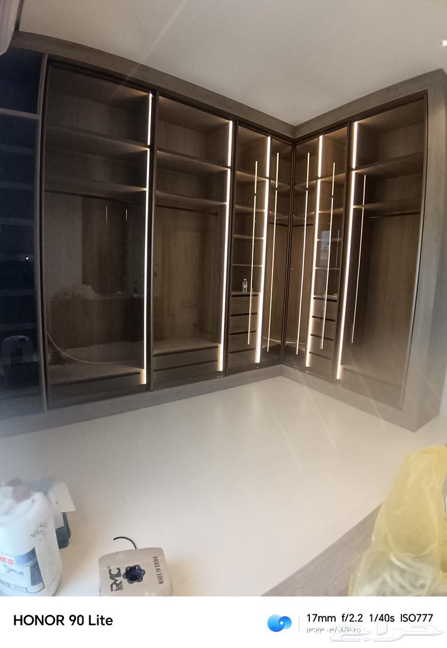 Aluminum technician for installation and dismantling of aluminum and wooden dressing rooms63616119358465114