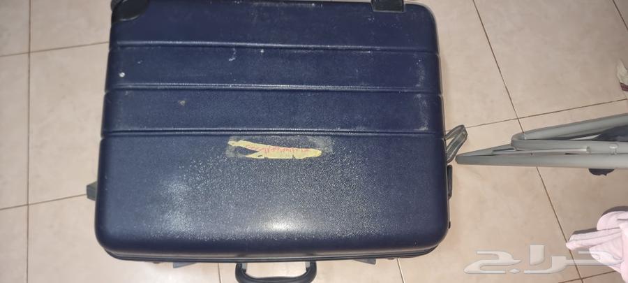 شنطه للبيع 50 ريال64254913297539110