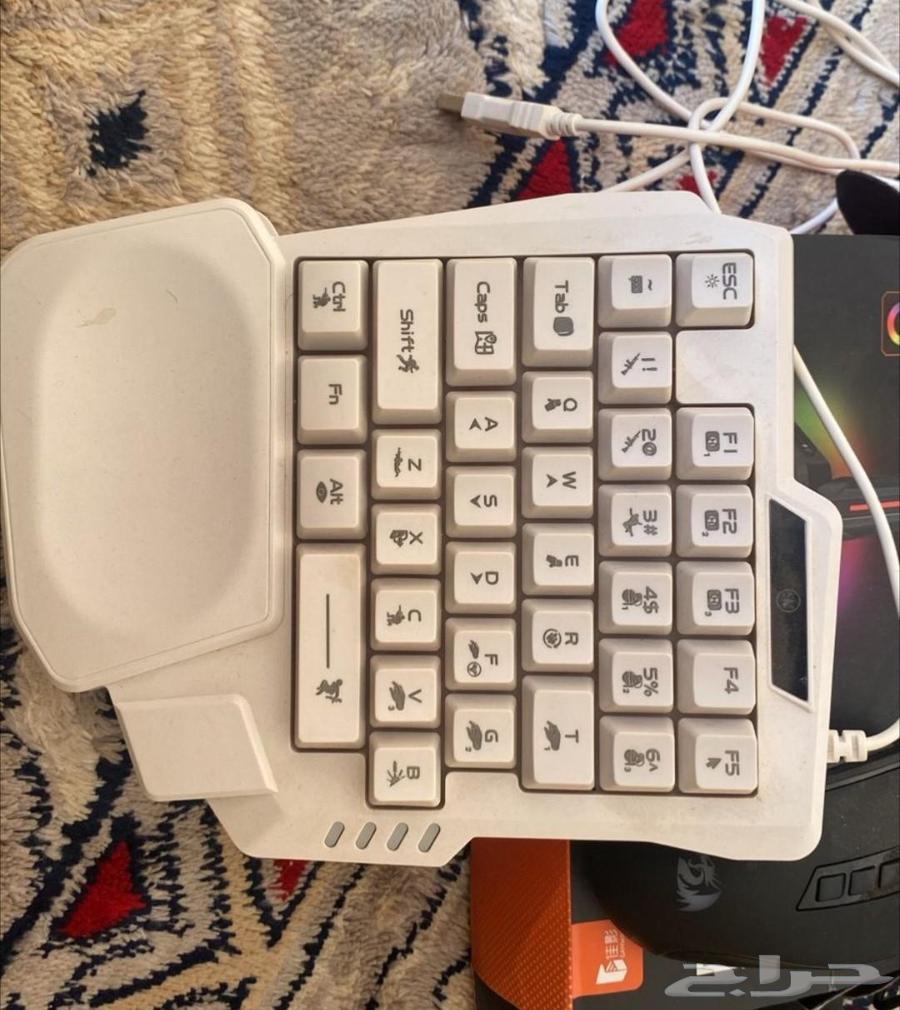 قطعة العقرب مع ماوس وكيبورد64247509985411110