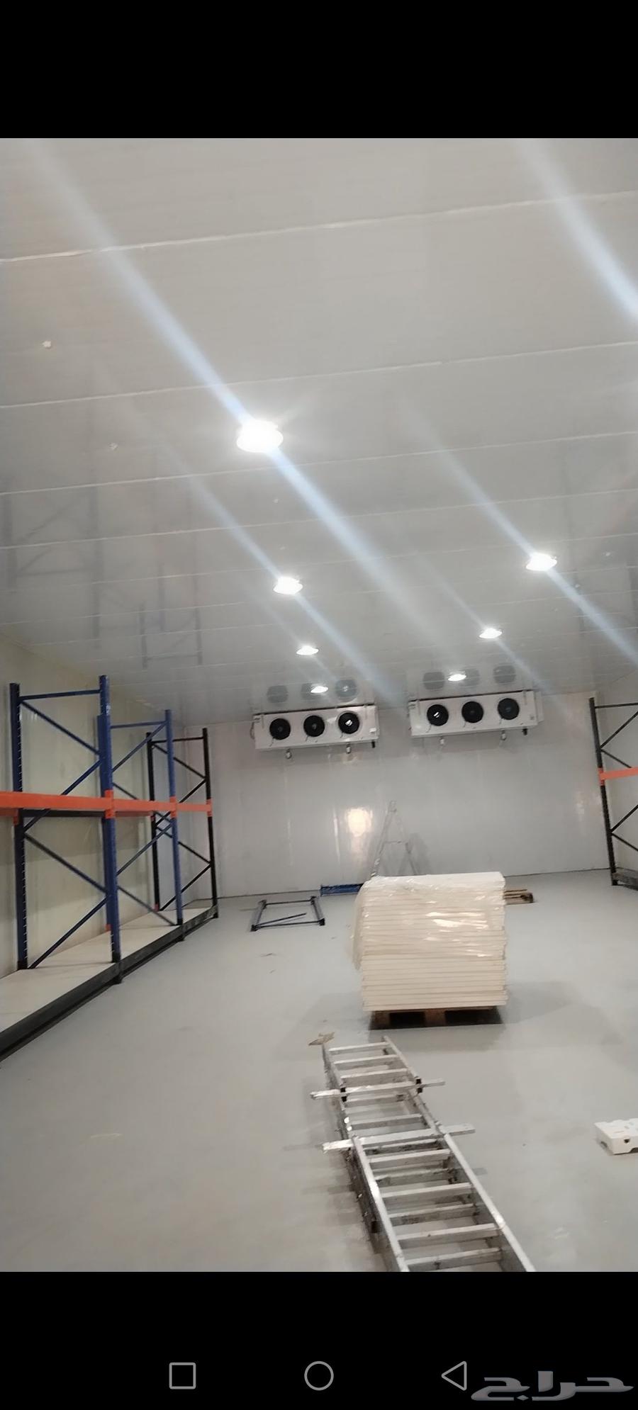 Refrigerators for cooling and freezing, date storage in trays64238371613187110