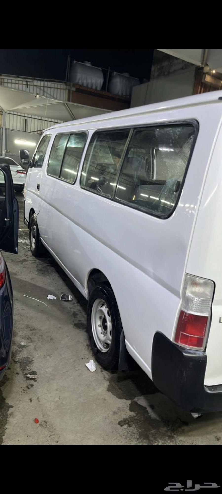 Passenger Bus for Rent - Nissan Caravan 2008 - Without Driver64410101962625114