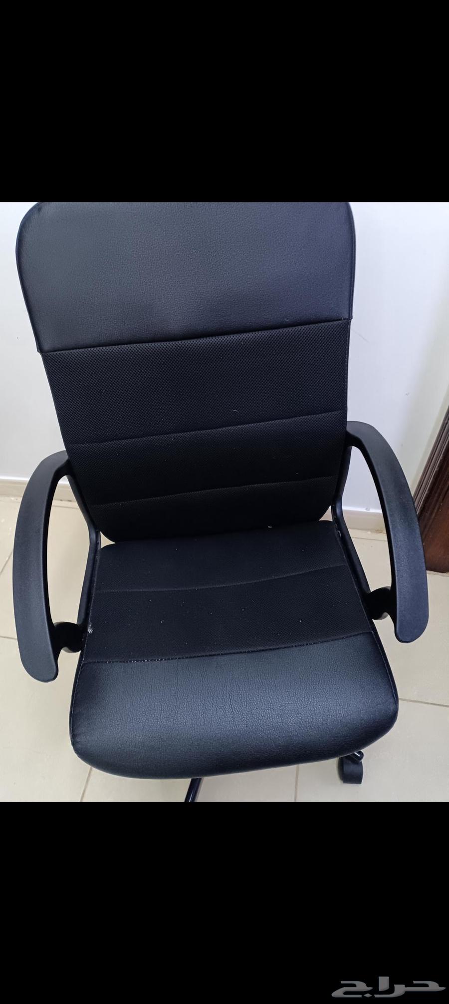 للبيع كرسي دوار وغرفة نوم تم تخفيض السعر 500 للبيع المستعجل64244235488130110