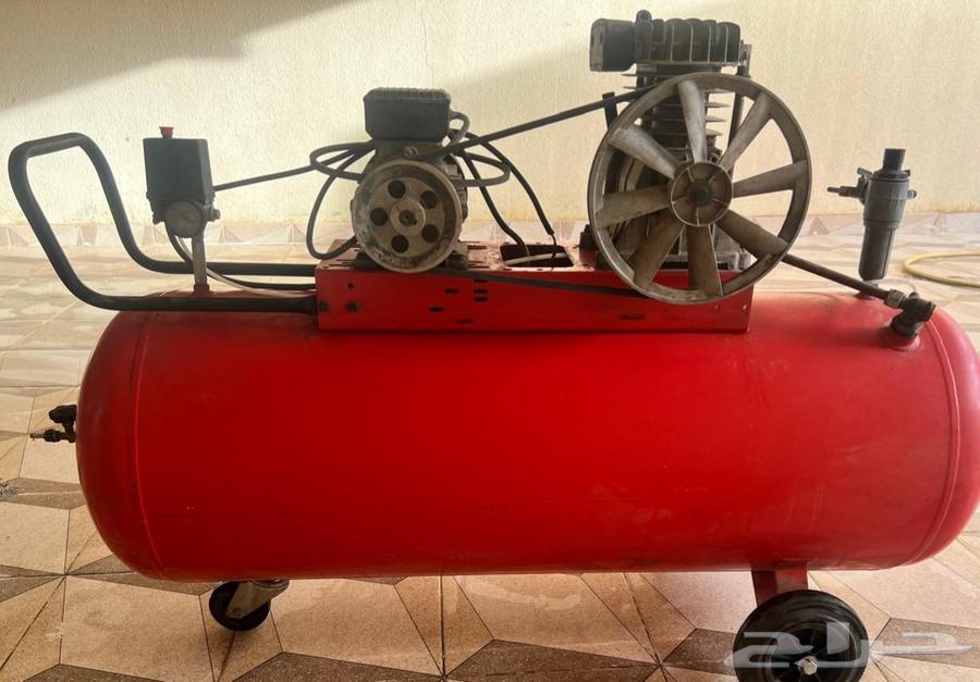 للبيع كمبروسر هواء إيطالي 200 لتر على الشرط64252493895041111