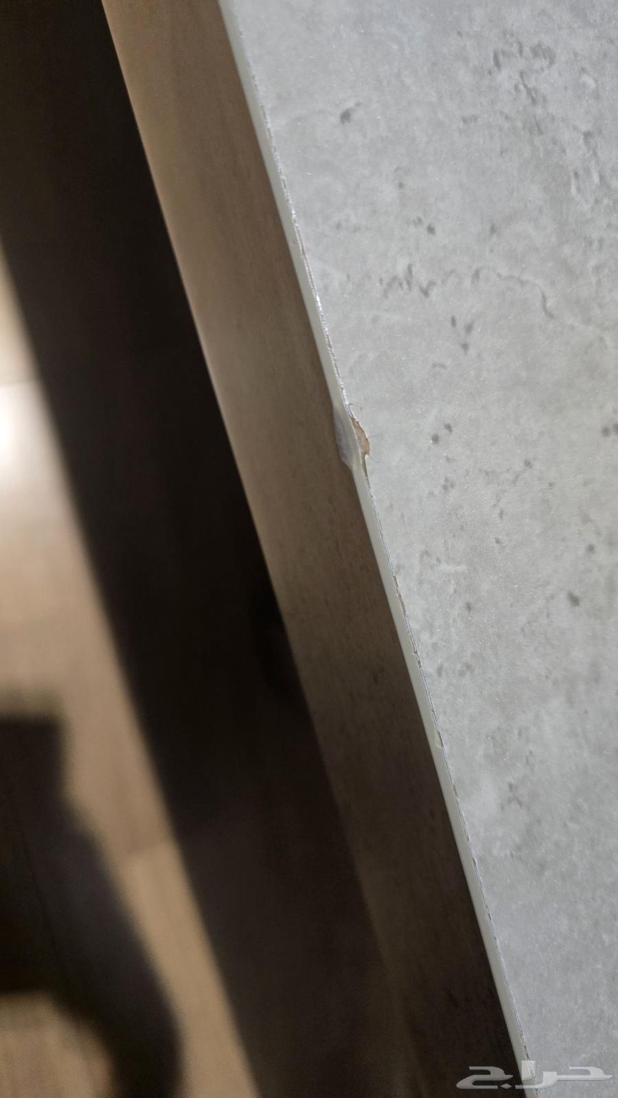 طاوله كوفي نظيفه جدا بها صورت بعض العيوب64233635091970111