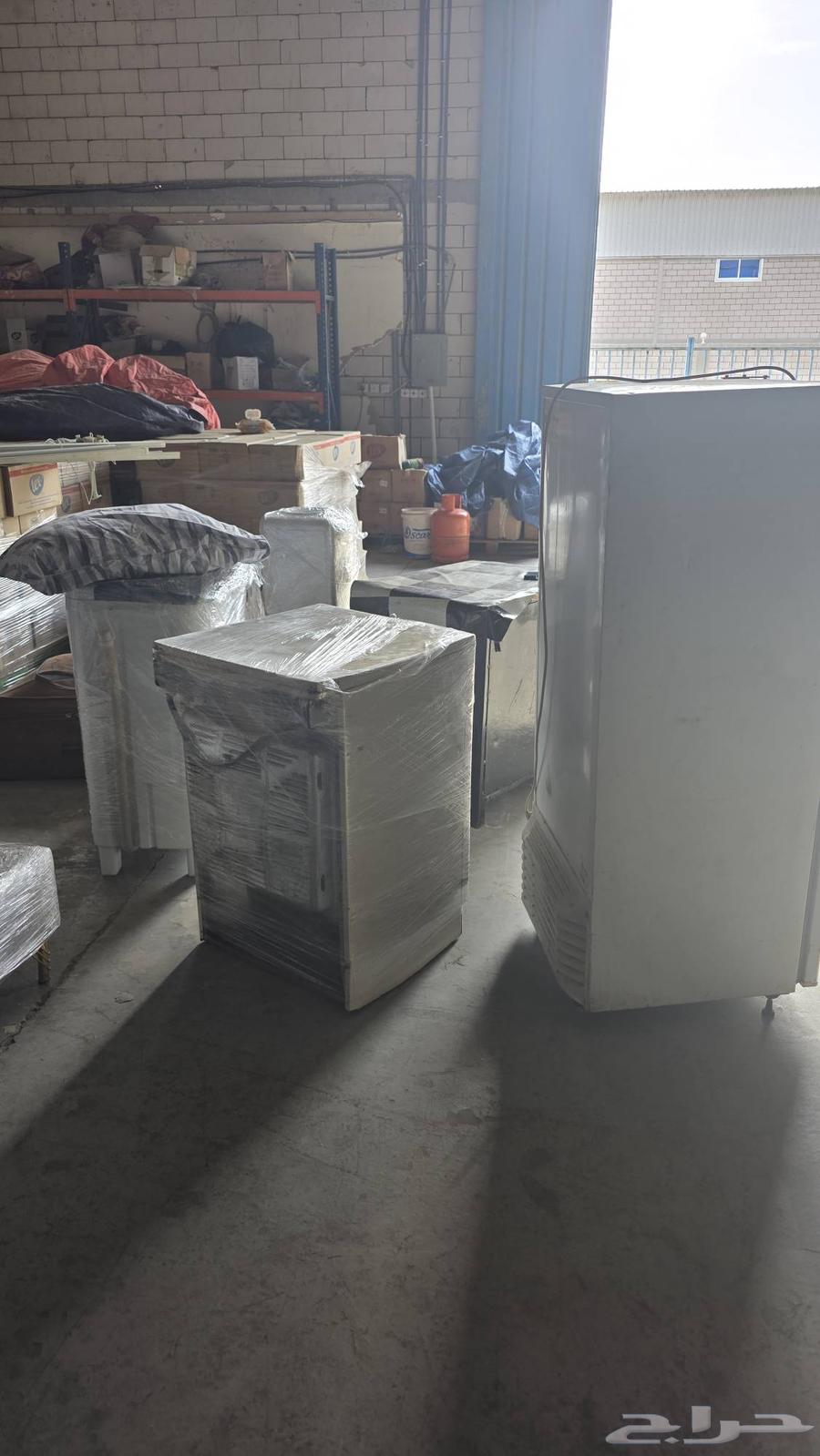 اغراض بيت كامل للبيع كنب وغرفه نوم تبع ايكيا معا المرتبه64246493441281112