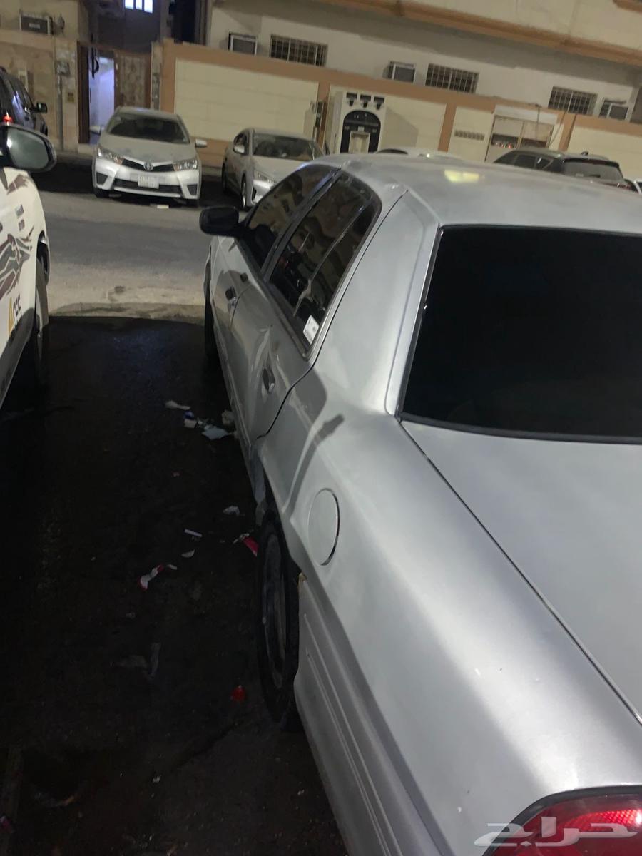 فورد فكتوريا64409837722497114