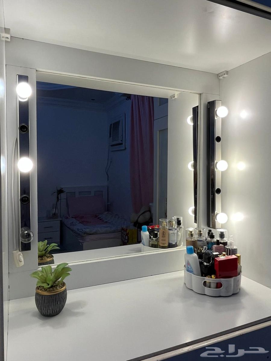 غرفة نوم للبيع وستاند عبايات وستاره64232684163073110