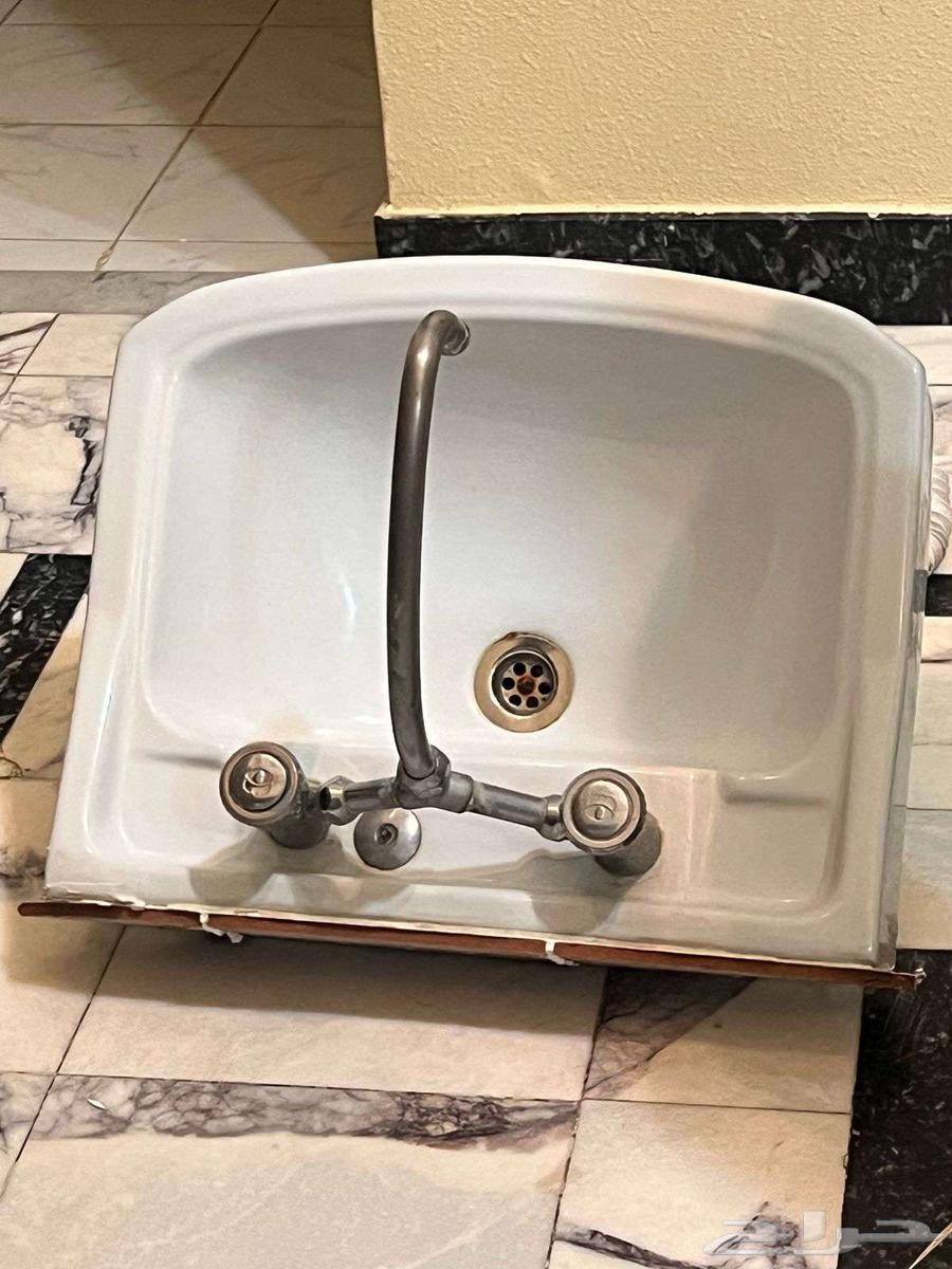 حوض غسيل وسخان كبير مستعمل64243342653315114