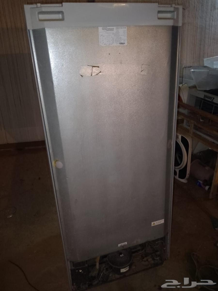 ثلاجه للبيع في جازان الريان جديده ولا فيها شي64253730077827113