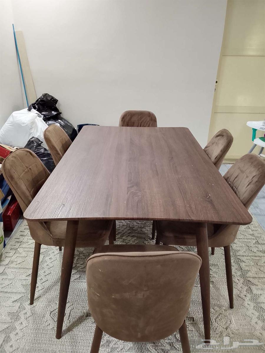 Dining table64244433912833111