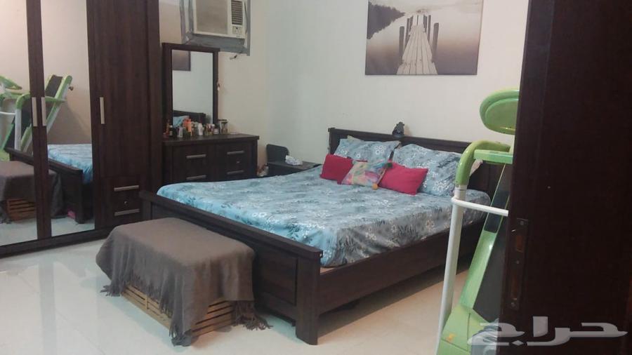 غرفه نوم بحاله جيده64239372931841113