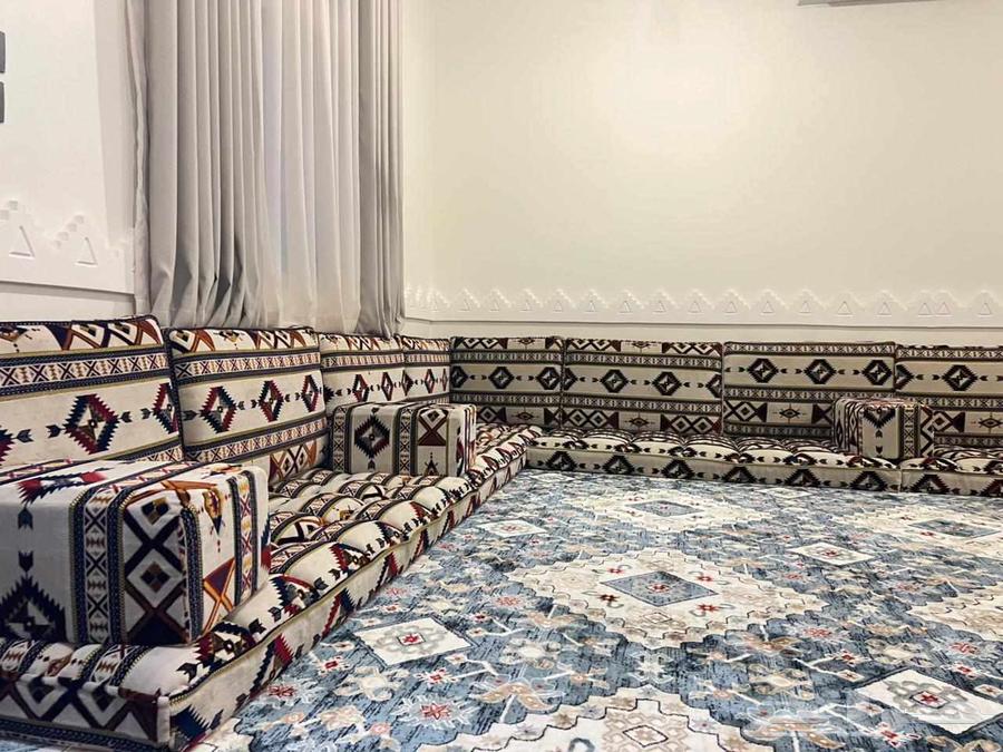 جلسه داخلي بيت مشب64236283436547114