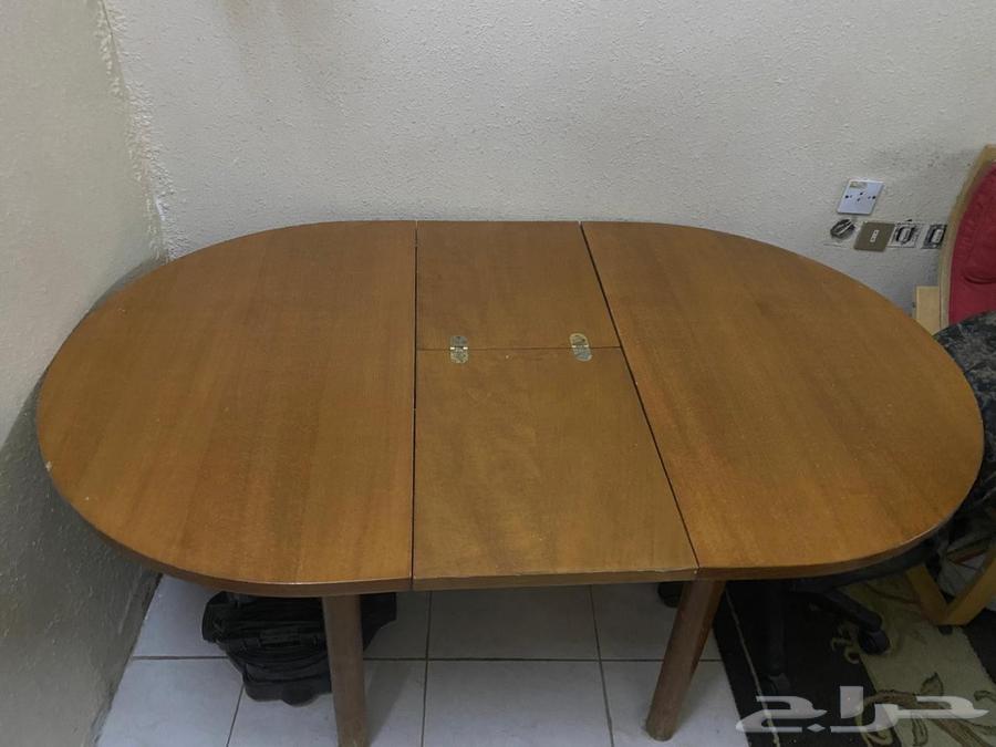 طاوله بحالة الجديده لا يوجد لدينا مكيفات حسبي الله على واحد64253297437186112