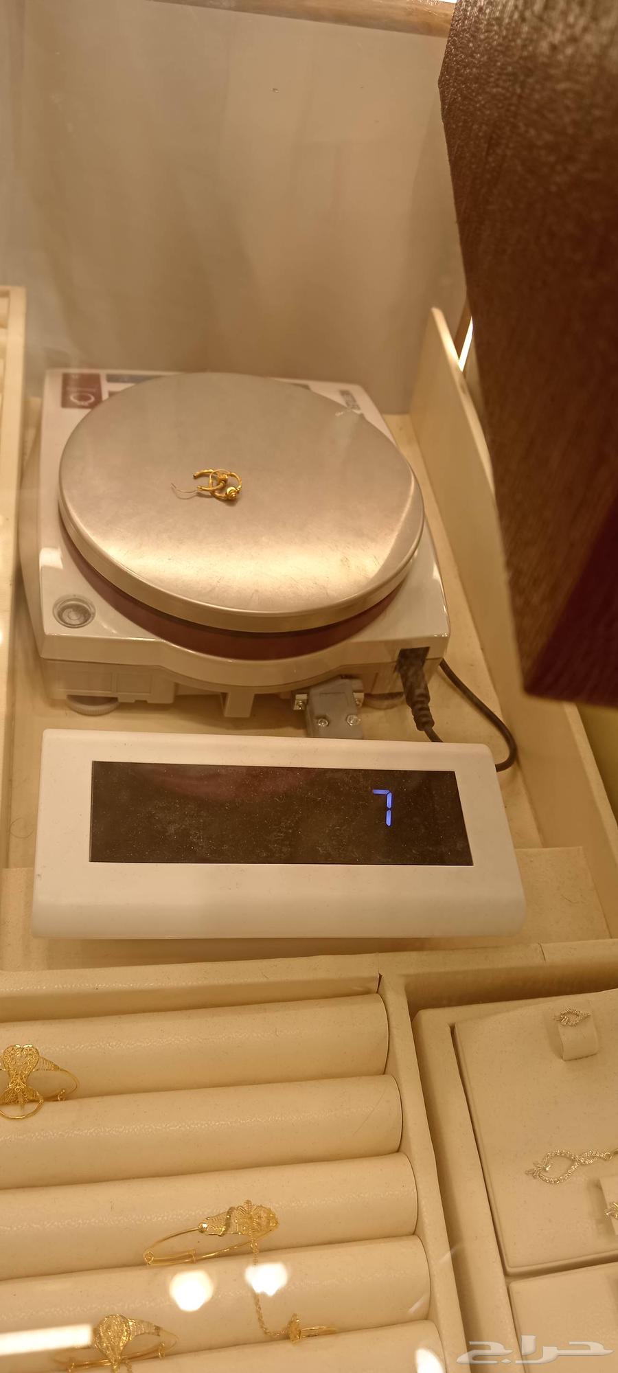 حلق ذهب عيار 2164249244838018113