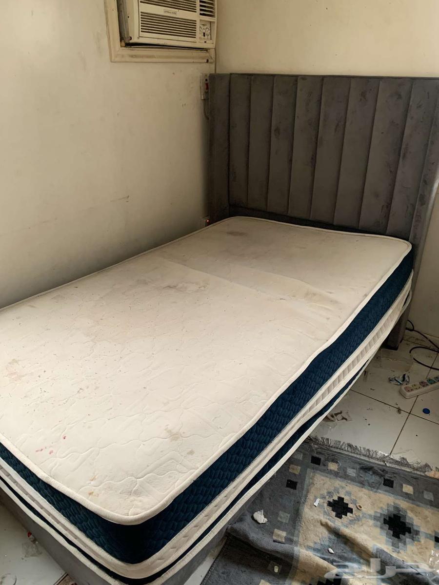 سرير من ايكيا للبيع سرير نظيف ممتاز64241081885826110