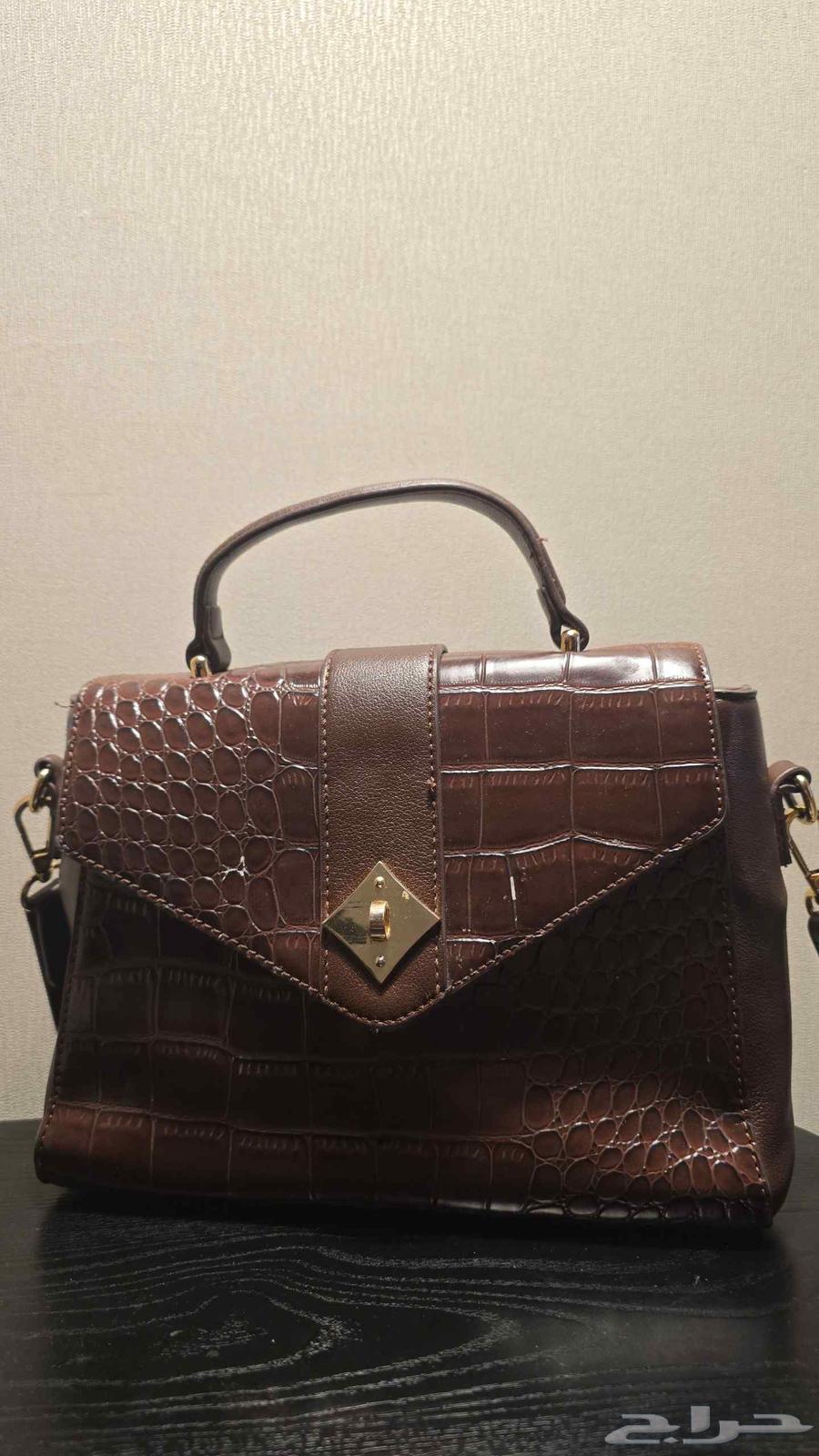 شنط نسائية ماركات عالمية64247921599747111