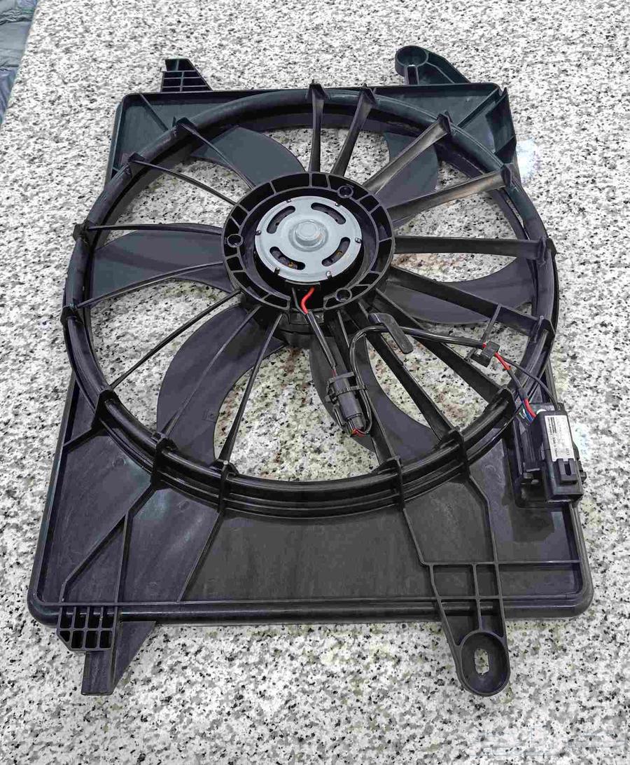 مروحة رديتر دوج شارجر وتشالنجر 2023 200964410580760321111