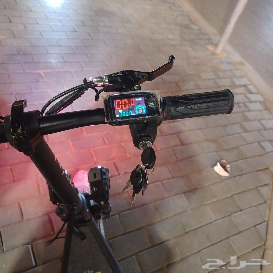 استوكر شبه جديد استخدام شهر تم تنزيل السعر 950 والبيع مستعج64253438662915113