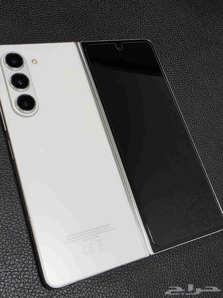 Samsung Galaxy Fold 5, almost new, 512GB memory64242812157187112