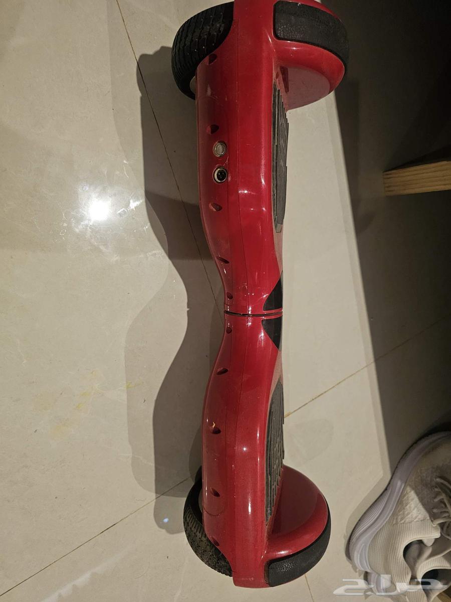 اسكتوتر. شبه جديد مركون. يحتاج فقط لشاحن. السعر 150نهائي64244433604098110