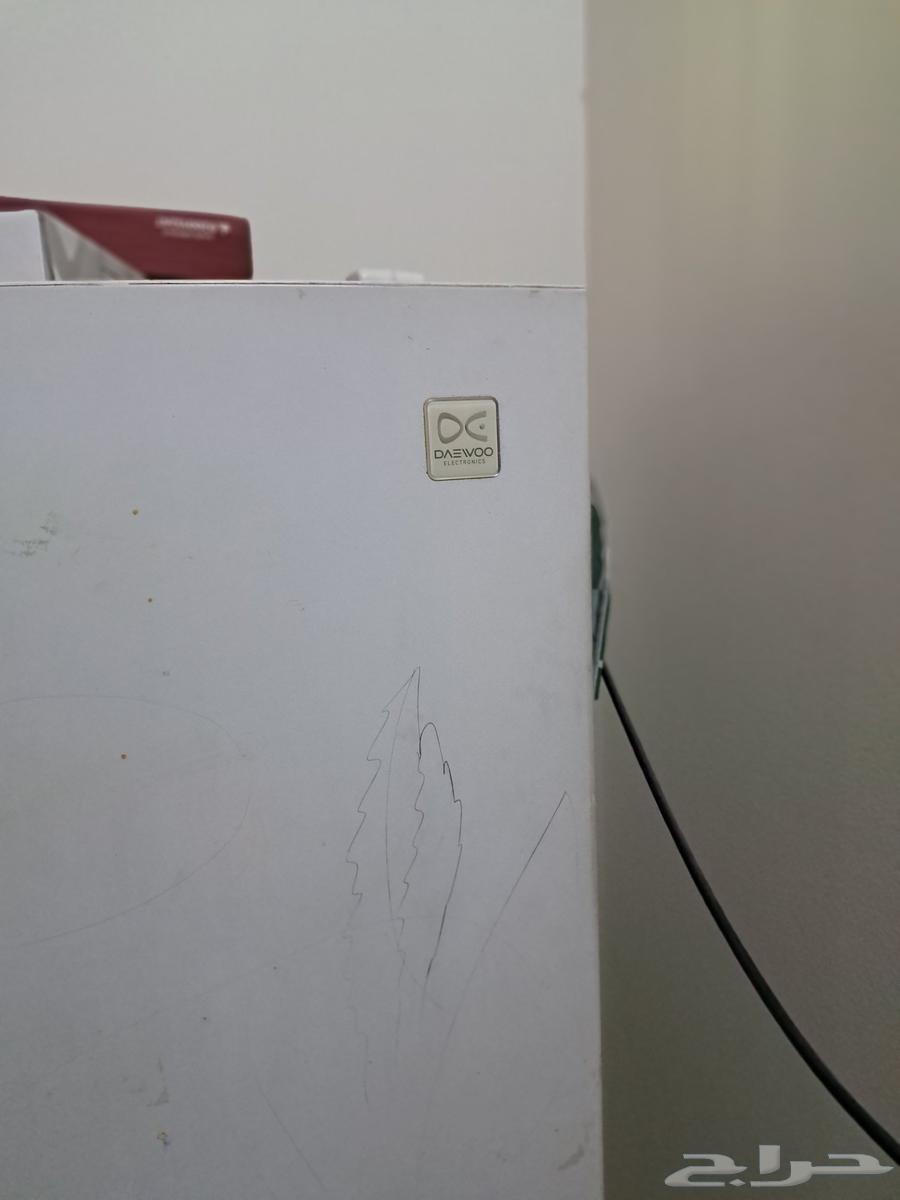 18 cubic feet refrigerator in good condition for 600 SAR64240068663553111