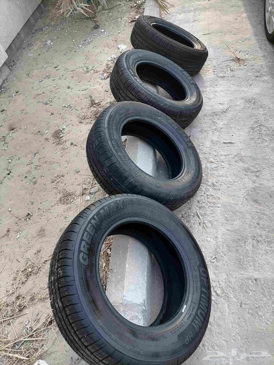 I present to you 4 tires, size 205 65 1564410231444995114