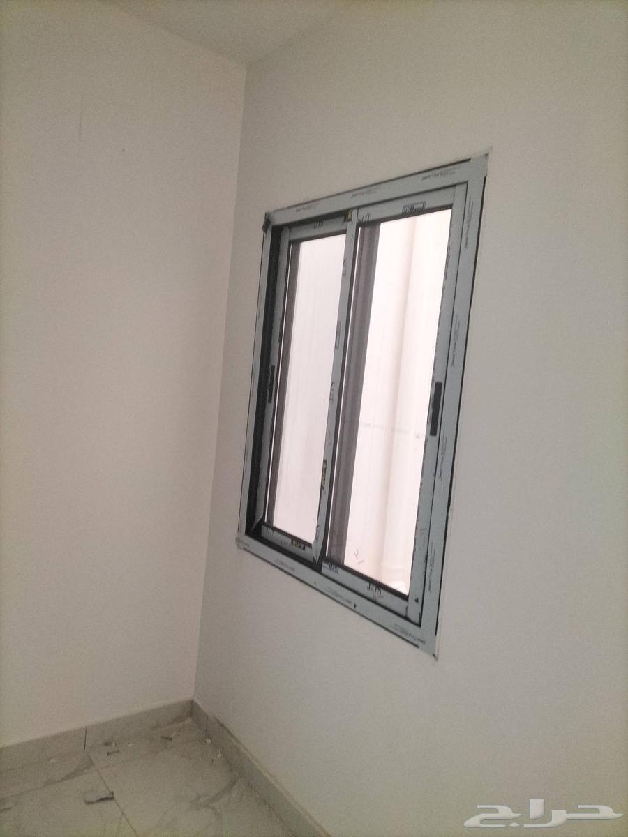 Royal Shutter64235635574401110